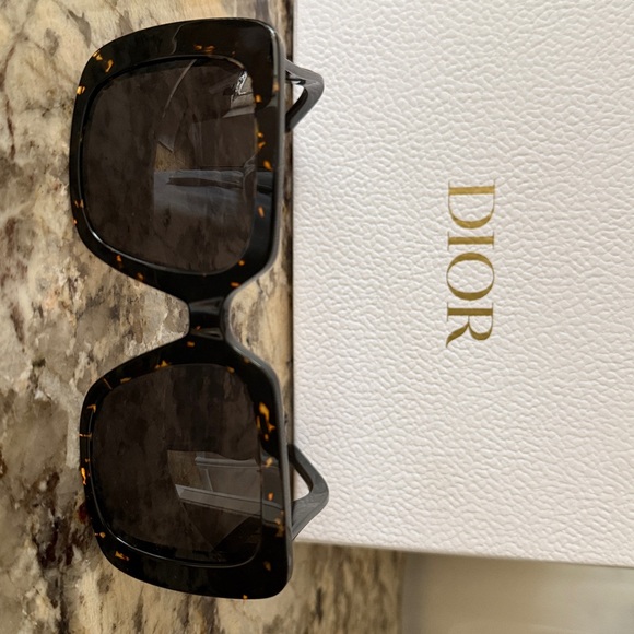 Wildior S3U 55MM Tortoise Geometric Sunglasses - Picture 6 of 10